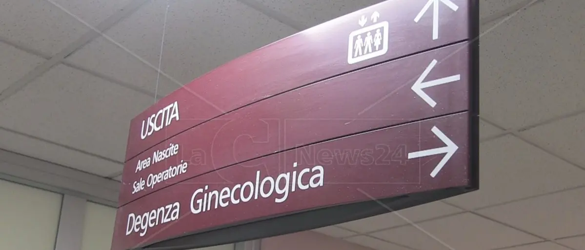 Cosenza, convenzione tra Asp e Azienda ospedaliera per garantire il diritto all’aborto