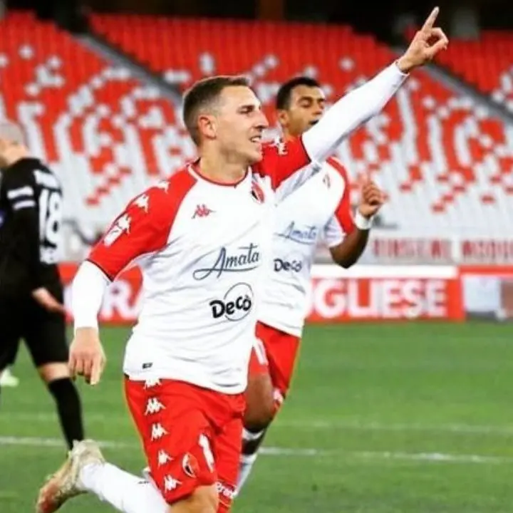 Calciomercato Crotone, colpo pitagorico a centrocampo: dal Bari ecco D’Errico