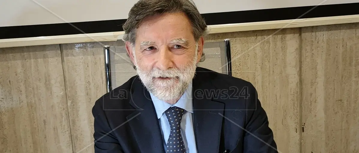 Donato replica a chi nega l’esistenza giuridica del policlinico: «I dati sono oggettivi»