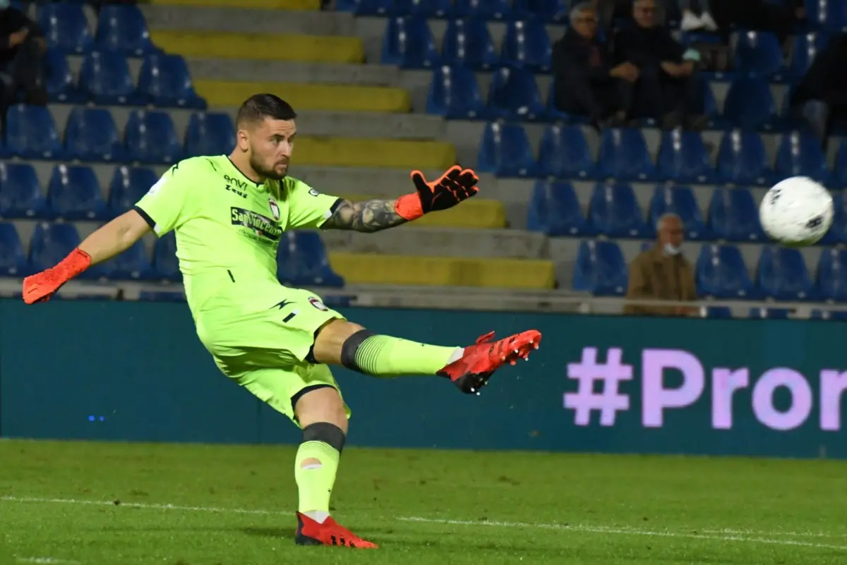 Calciomercato Reggina, Taibi accelera per il portiere: si stringe con Nikita Contini