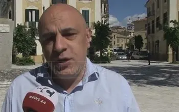 Arresti Cosenza, l’assessore sospeso Francesco De Cicco torna in libertà: revocati i domiciliari