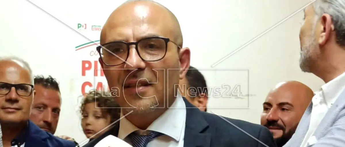 «Fiducia nella giustizia»: parla il sindaco di Acri Capalbo indagato nell’inchiesta che coinvolge Giuseppe Aieta