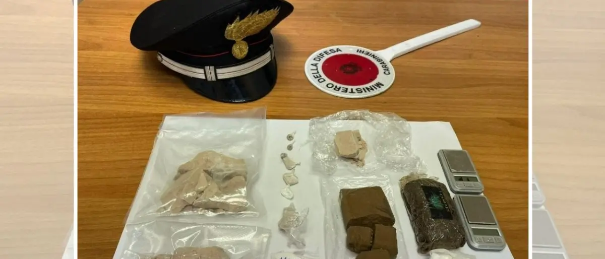 Droga nel cuore dello spaccio a Cassano, perquisizioni e sequestri nel quartiere Timpone Rosso