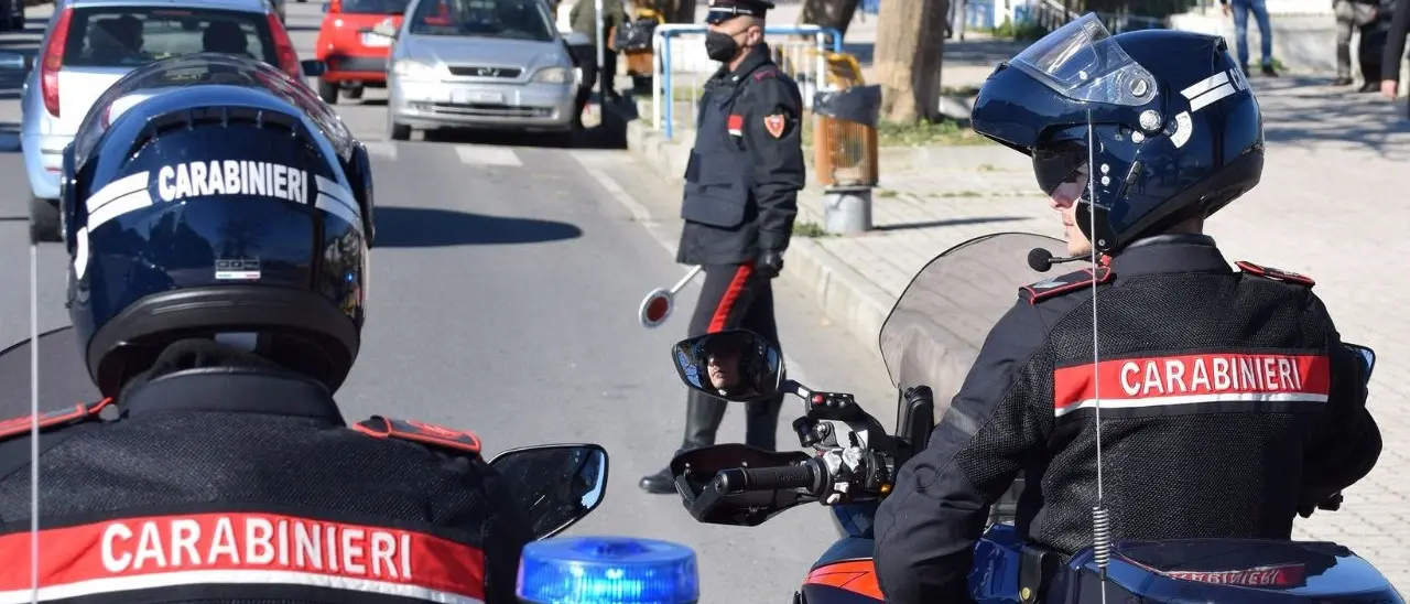 Evade dai domiciliari nel Salernitano per andare a trovare i parenti a Reggio Calabria: arrestato