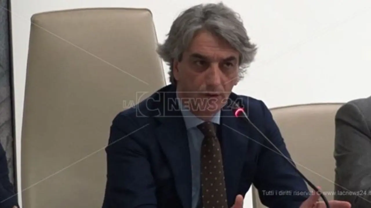 Chiuse le indagini per l’ex consigliere regionale Aieta. L’inchiesta prende due strade