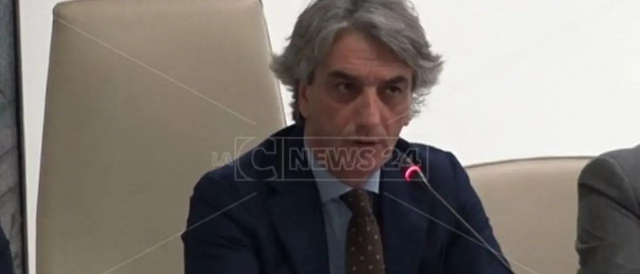Chiuse le indagini per l’ex consigliere regionale Aieta. L’inchiesta prende due strade