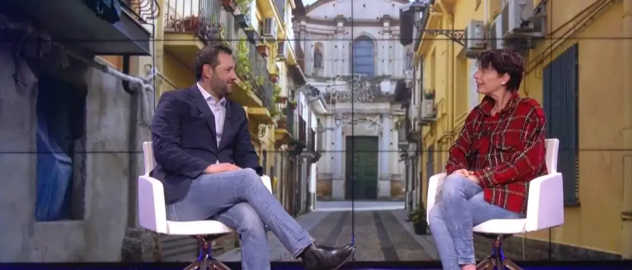 Dagli esordi ai progetti per il futuro, il regista Enzo Russo ospite de LaCapitale: ecco la puntata