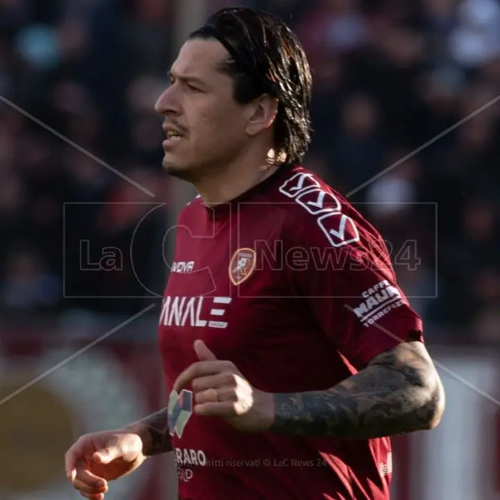 Reggina, è un Taibi molto diverso sul calciomercato. Contro la Ternana out Ménez: chance per Santander