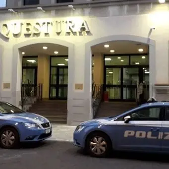 Reggio Calabria, scappa dalla polizia con 87 grammi di marijuana addosso: arrestato minorenne