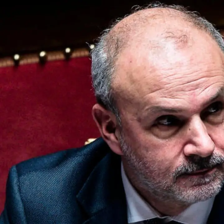 Carenza di personale sanitario, il ministro della Salute annuncia controlli severi sulle cooperative dei medici