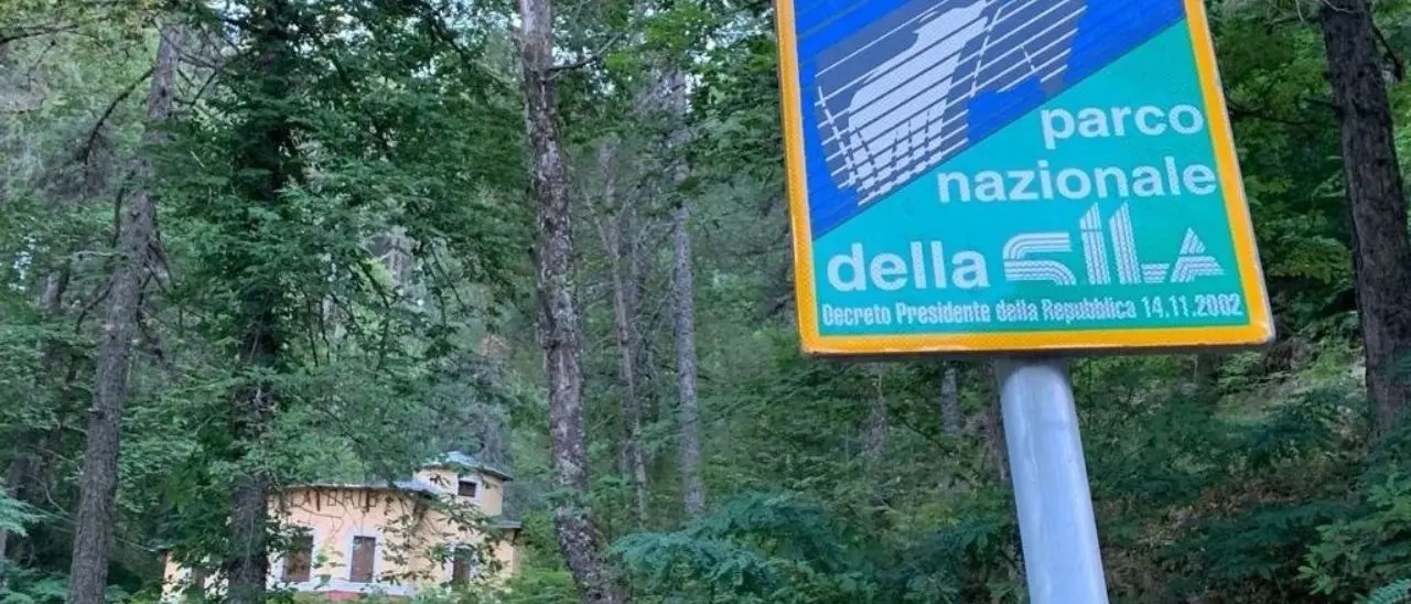 Legambiente boccia la differenziata nei parchi nazionali calabresi: soltanto 6 comuni sono rifiuti free