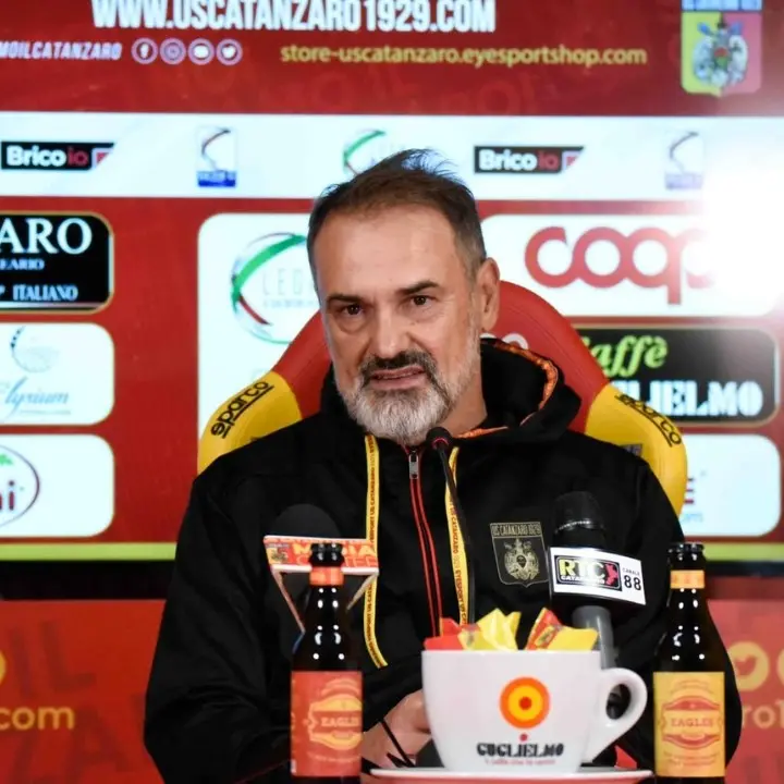 Verso Catanzaro-Cerignola, mister Vivarini: «Mi aspetto un avversario su di giri, sarà una partita intensa»