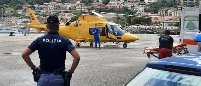 Incidente stradale, tre feriti: interviene l’elisoccorso, chiusa la 106 nel territorio di Cassano allo Ionio