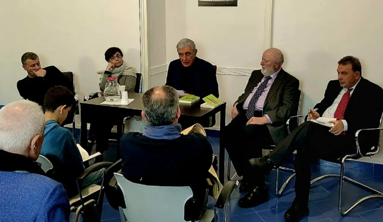 La primavera lametina e i 10 anni dell’amministrazione Speranza nel saggio presentato a Napoli