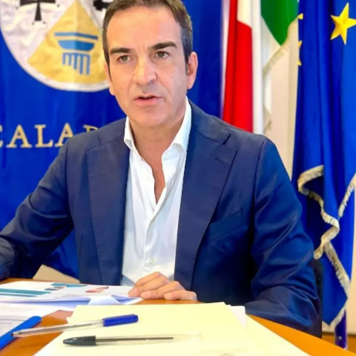 Fusione ospedali di Catanzaro, Occhiuto firma il decreto con le modifiche chieste dal ministero