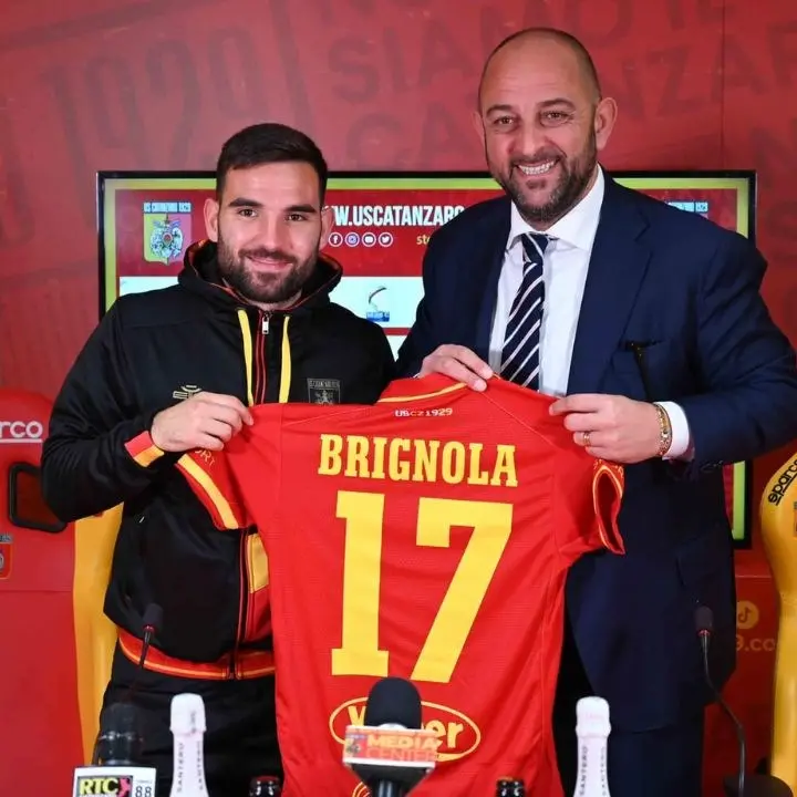 Calciomercato Catanzaro, Brignola si presenta: «Fisicamente mi sento bene, sono a disposizione della squadra»