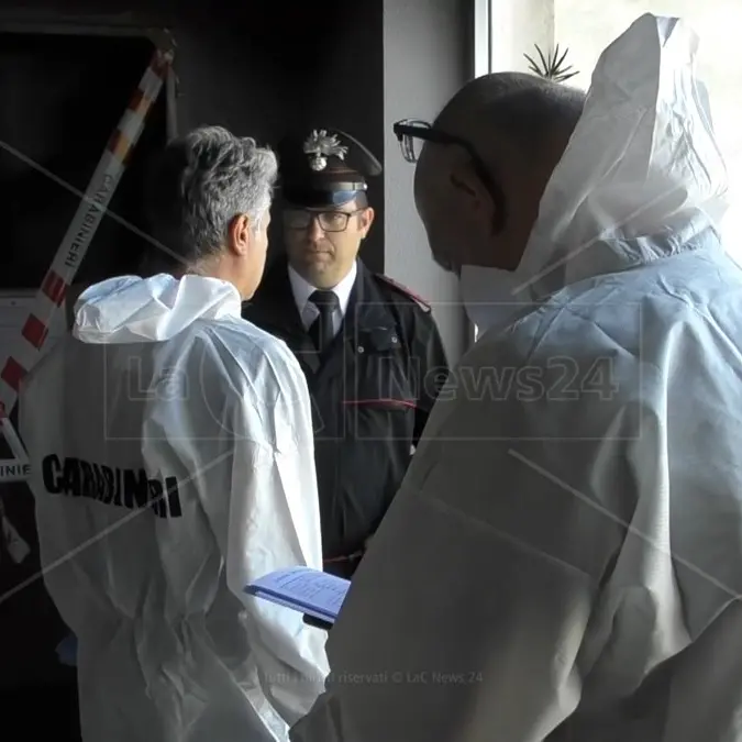 Famiglia distrutta da un incendio a Catanzaro, interrogati in Procura i coniugi Corasoniti