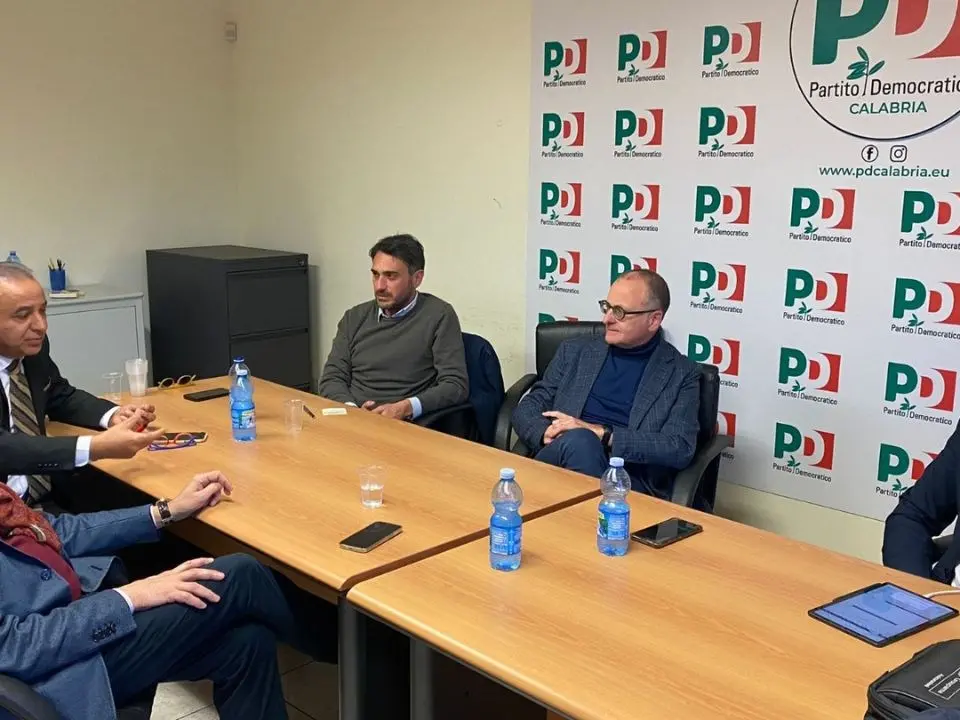 Dimissioni Occhiuto, il Pd incalza: «Lascia la Regione ma non la sanità calabrese in piena campagna elettorale»