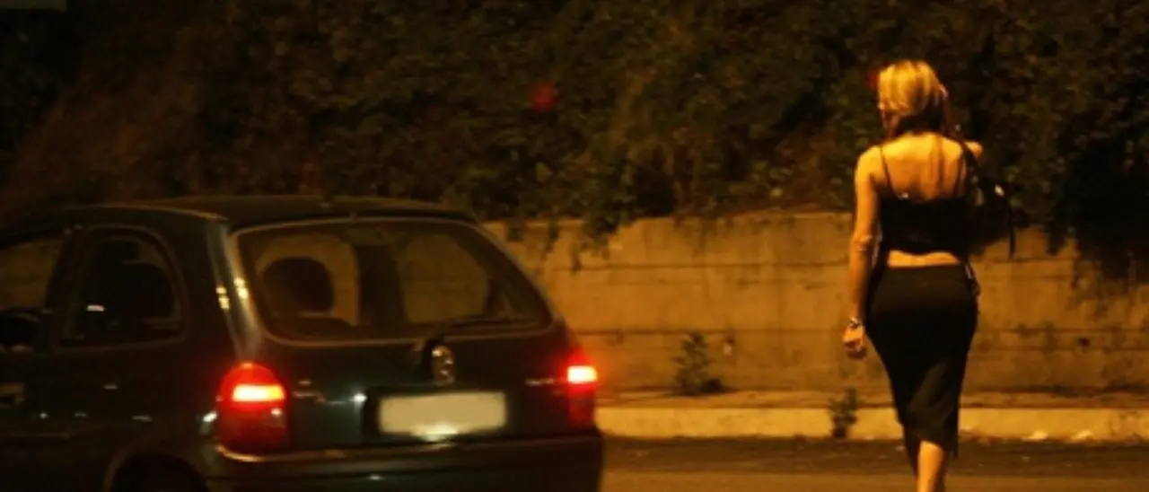 Fdi propone il carcere per chi si apparta in auto, nel mirino anche i clienti delle prostitute