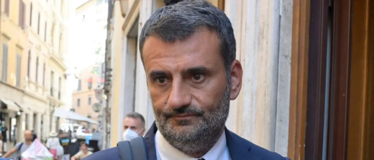 Pd, Decaro: «Per anni governato con i voti degli altri, ora basta sotterfugi e proponiamo soluzioni per il Paese»