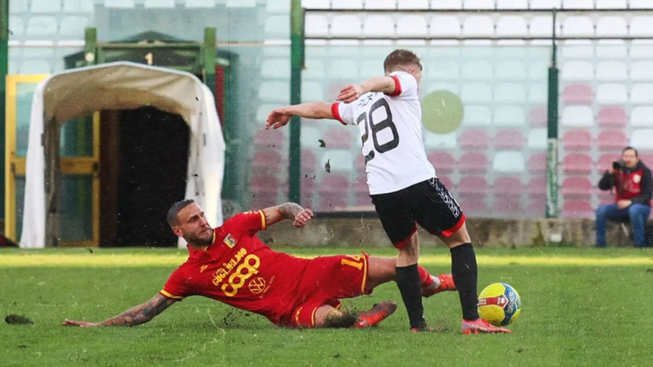 Messina-Catanzaro, le aquile tornano dalla Sicilia con un solo punto: finale 1 a 1