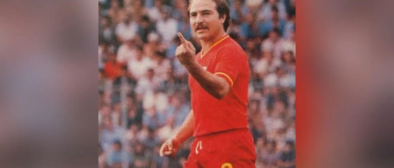 Calcio in lutto, è morto Vito Chimenti: il re della “bicicletta” aveva giocato in Serie A col Catanzaro