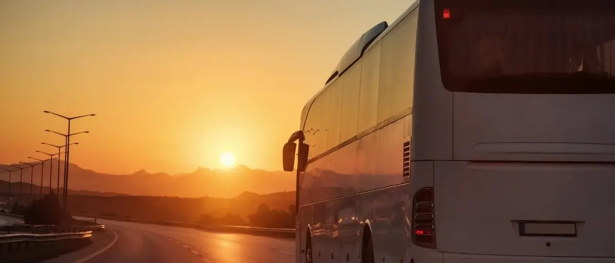 Trentasei nuovi autobus e una automotrice per treni, Ferrovie della Calabria: «Più qualità nel trasporto pubblico locale»