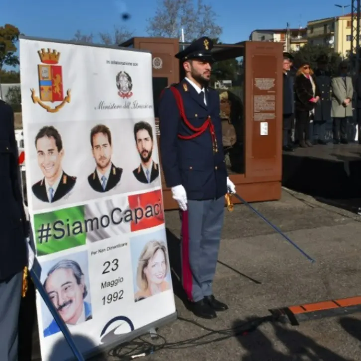 Strage di Capaci, Crotone accoglie i resti dell’auto del giudice Falcone