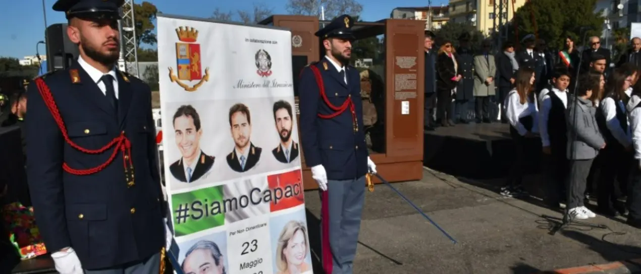 Strage di Capaci, Crotone accoglie i resti dell’auto del giudice Falcone