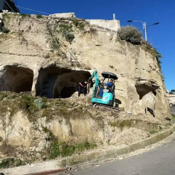 Corigliano Rossano, al via la pulizia e riqualificazione dell’area delle grotte di Sant’Anna e Penta