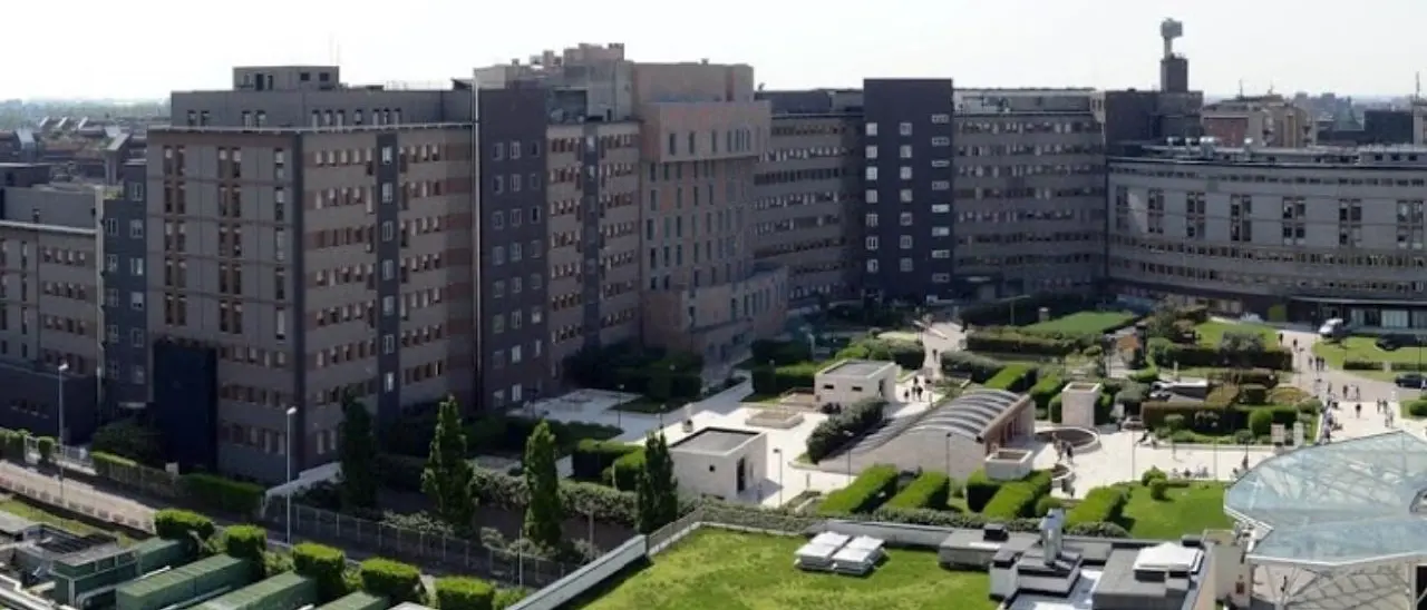 Allergica al latte muore a 20 anni dopo aver mangiato un tiramisù vegano: aperta un’inchiesta