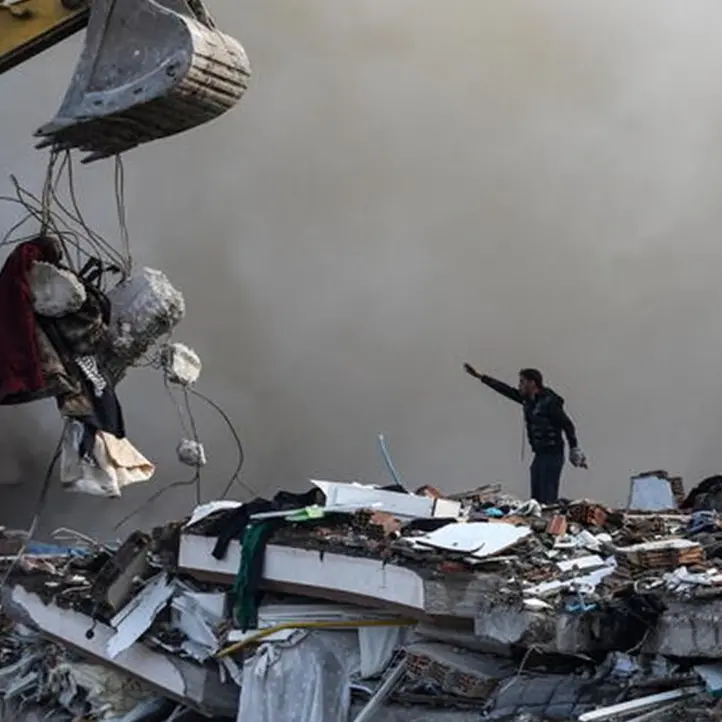 Terremoto in Turchia e Siria: le vittima salgono a oltre 5mila, disperso un italiano - LIVE