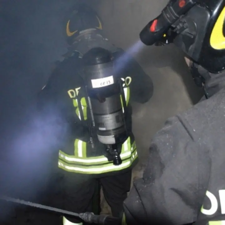 Tragico incendio a Palermo: a fuoco un appartamento, muore una disabile 73enne