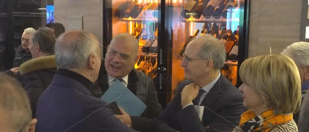 Anci Calabria, l’assemblea si spacca sull’ipotesi di un presidente unitario: tutto rimandato in primavera