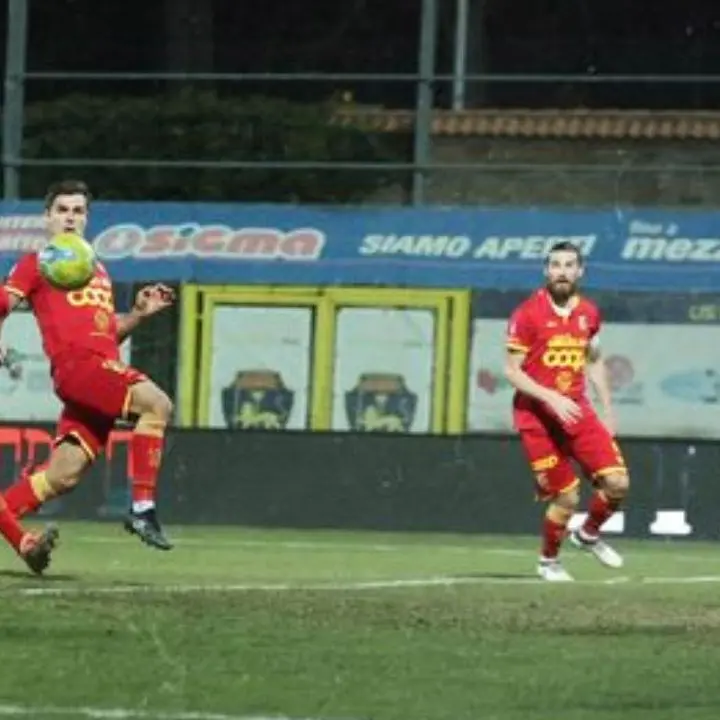 Viterbese-Catanzaro, nella trasferta laziale arriva la prima sconfitta in campionato delle aquile: finale 1-0