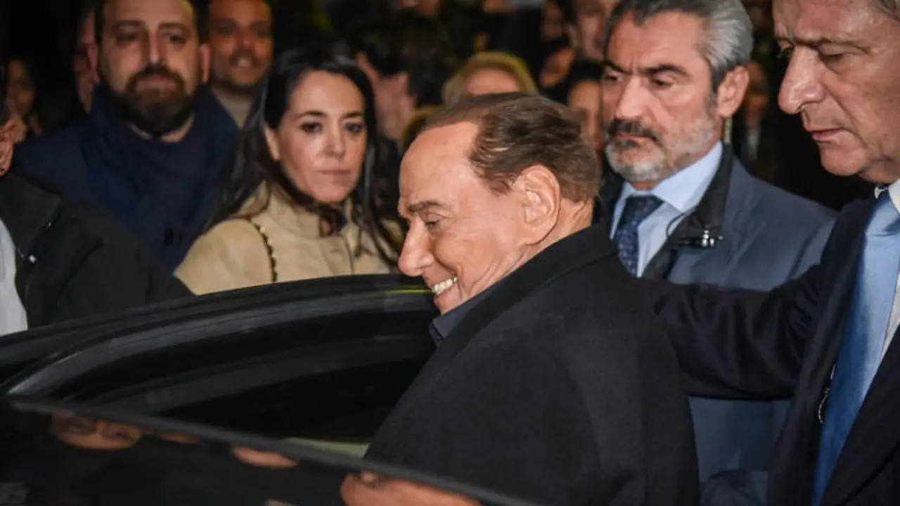 Guerra in Ucraina, Berlusconi: «Da premier non sarei mai andato a parlare con Zelensky»