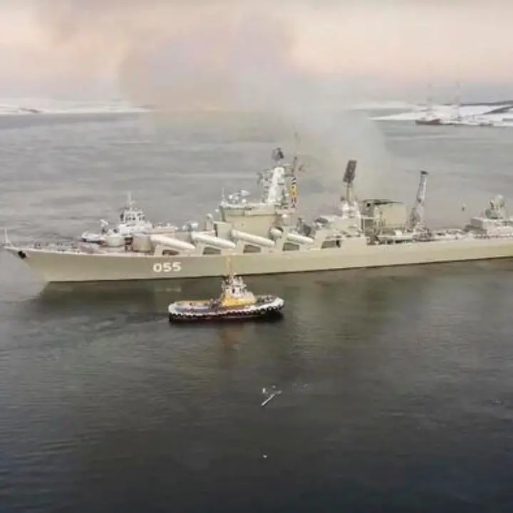 Navi russe con armi nucleari nel Baltico e aerei militari ai confini con l’Ucraina, Oslo: «Non succedeva da 30 anni»