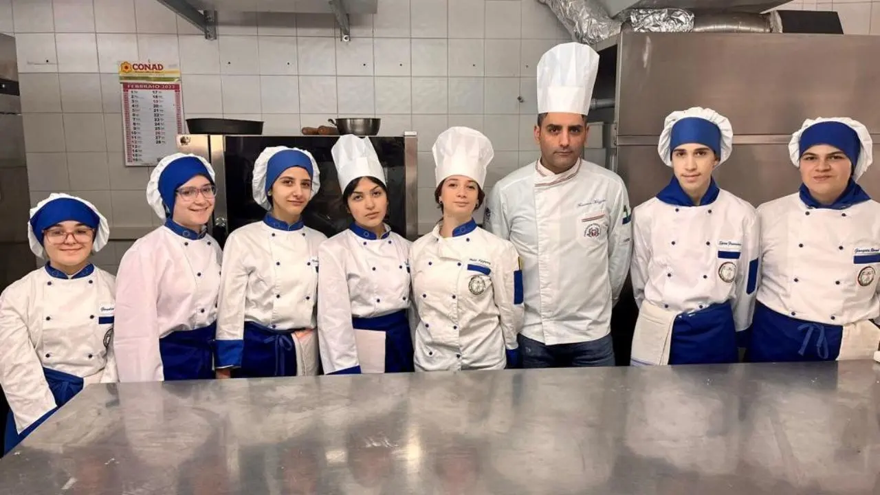 Rimini, gli studenti dell’alberghiero di San Giovanni in Fiore ai Campionati di cucina italiana