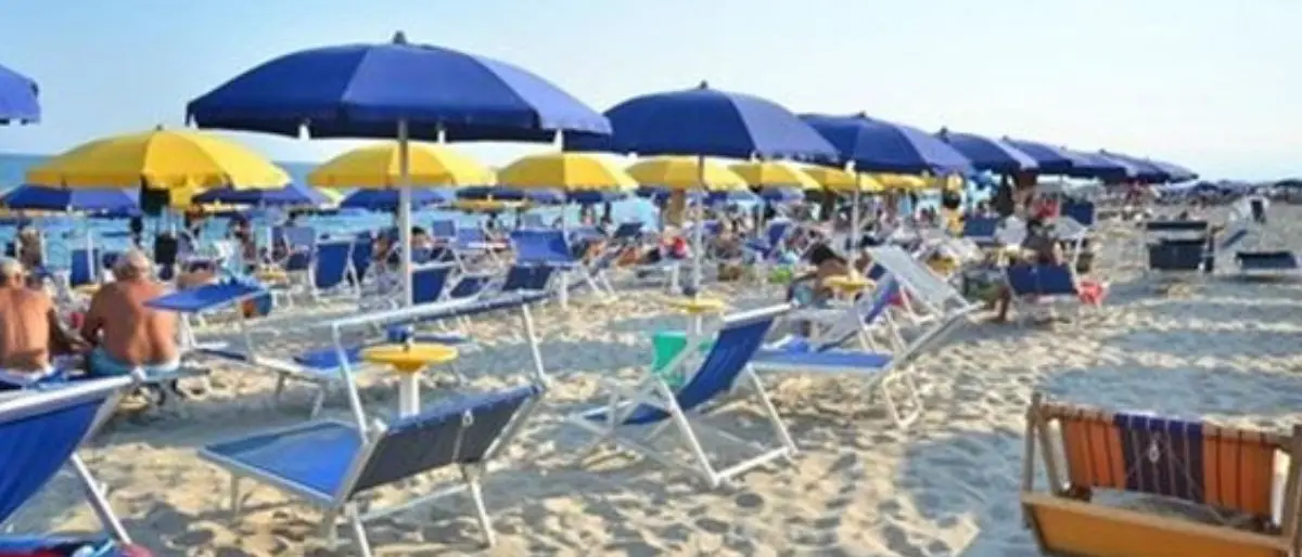 Proroga concessioni balneari, Lega Vibo: «Tutelare i lavoratori, no a ingerenze dall’Ue»