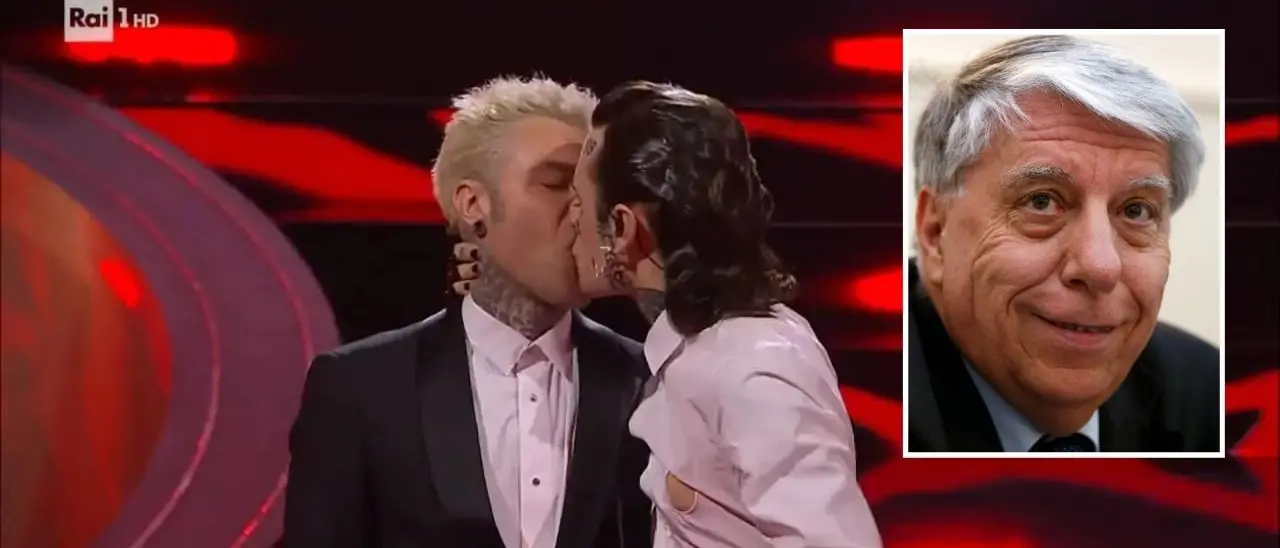 L’ex ministro Giovanardi denuncia Fedez e Rosa Chemical per atti osceni in luogo pubblico: «Repulsione»