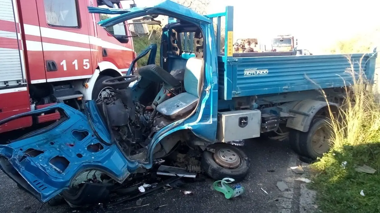 Incidente nel Vibonese, 20enne ferito nell’impatto tra due mezzi: è stato trasportato in elisoccorso a Catanzaro