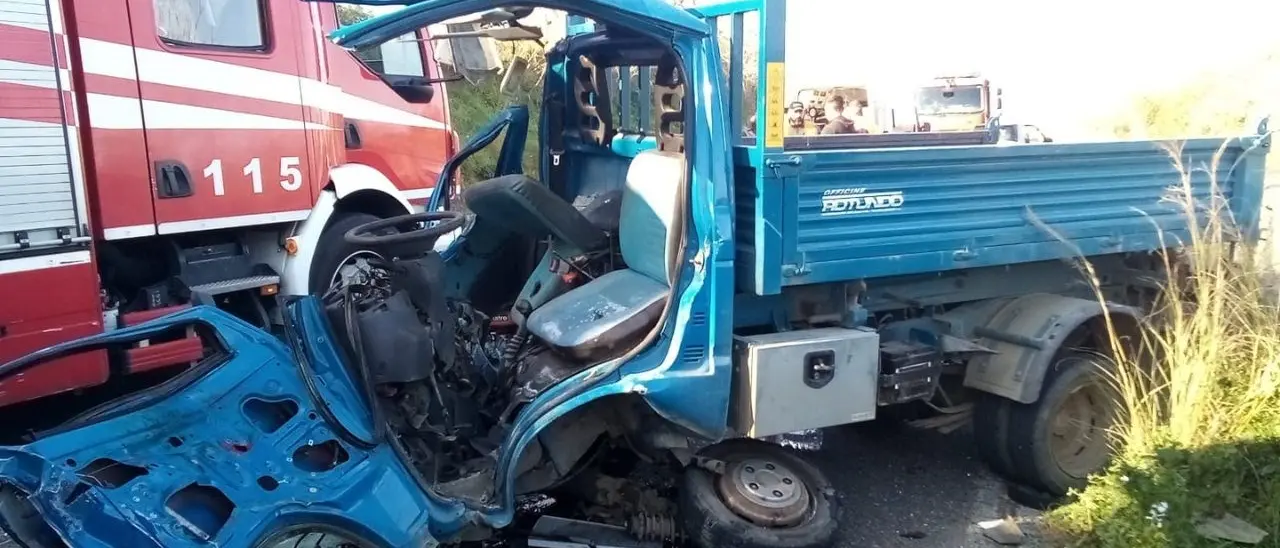 Incidente nel Vibonese, 20enne ferito nell’impatto tra due mezzi: è stato trasportato in elisoccorso a Catanzaro