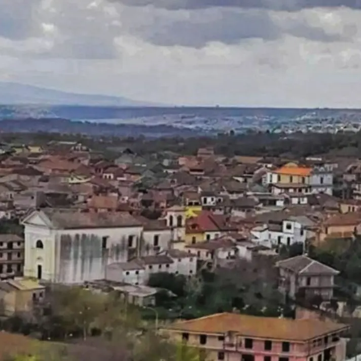 Sant’Onofrio, termina l’era del sindaco Pezzo. L’opposizione: «Chi semina vento raccoglie tempesta»