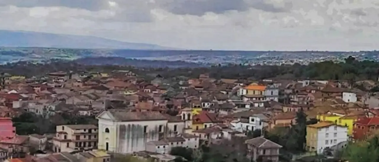 Sant’Onofrio, termina l’era del sindaco Pezzo. L’opposizione: «Chi semina vento raccoglie tempesta»