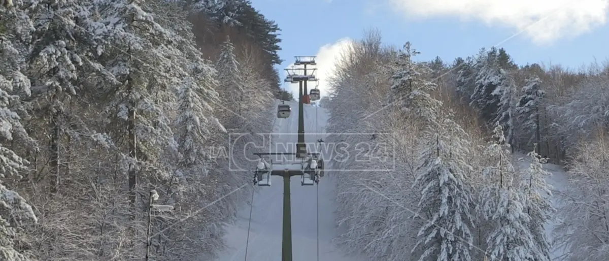 Impianti di risalita, oggi a Camigliatello non si scia: c’è lo stato di agitazione dei lavoratori