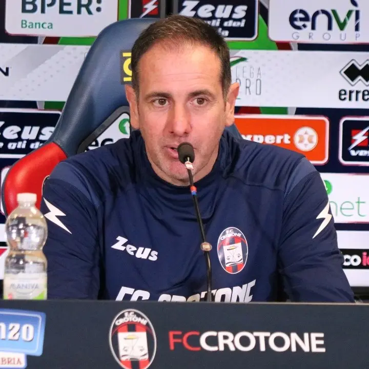 Verso Crotone-Turris, Zauli: «Gara difficile, è importante dare continuità ai risultati»