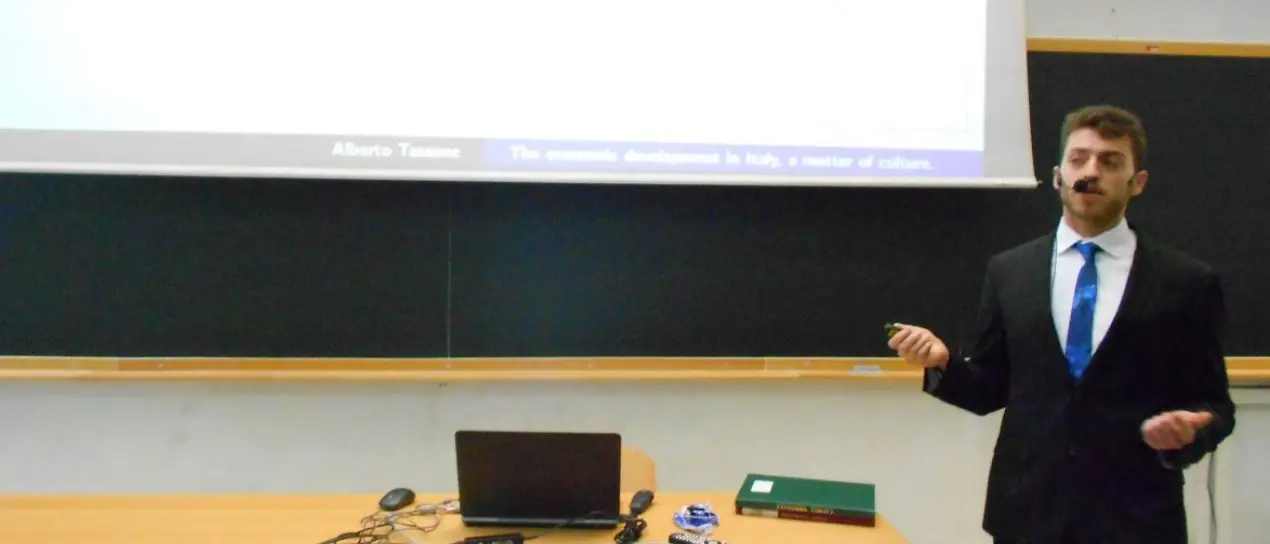 Il matematico calabrese Tassone tra i big della finanza: lavorerà nel colosso Standard & Poor’s