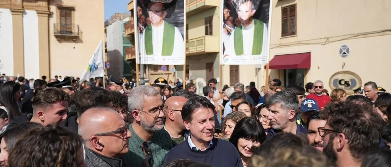 Conte alla marcia antimafia: «Sicilia e Calabria unite nella lotta contro i clan»