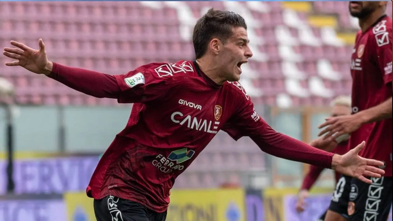 Pierozzi e Strelec spezzano la crisi: al Granillo la Reggina batte 2-1 il Modena