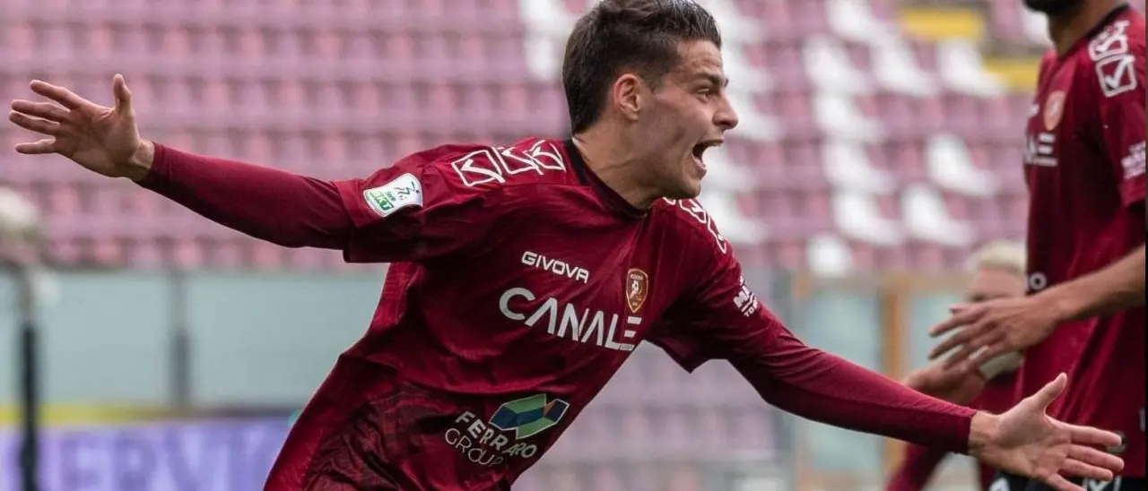 Pierozzi e Strelec spezzano la crisi: al Granillo la Reggina batte 2-1 il Modena